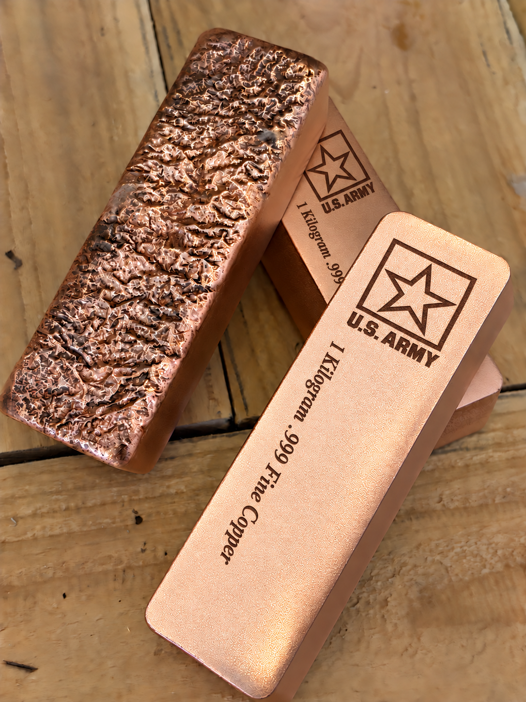 1 kilogram .999 fine copper Army bar in satin finish, front and rough cast reverse view, top emblem and lengthwise inscription