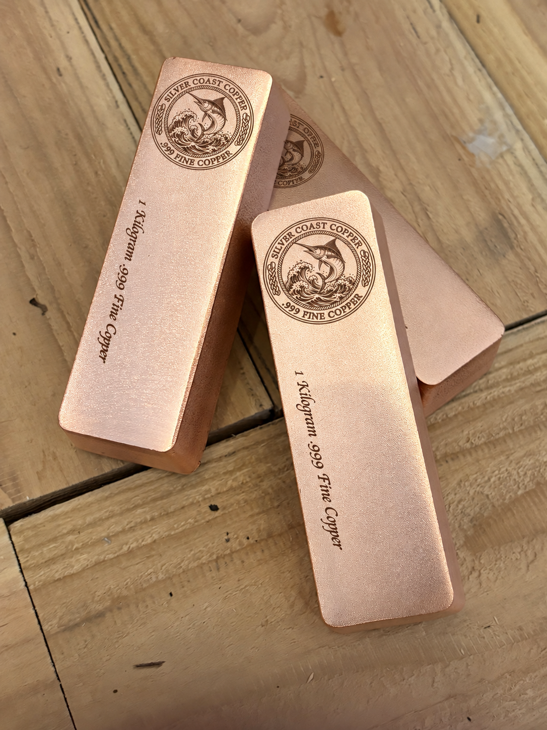 1 kilogram .999 fine copper marlin logo bar in satin finish - three stacked satin bars