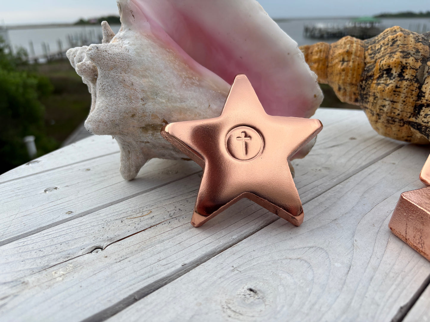 1 Pound Large Hi Polish Star with Cross